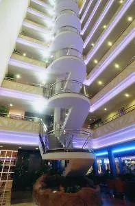 Tropic Szálloda