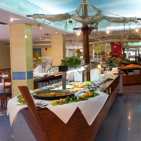 فندق Tropic 3*