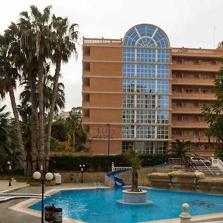 Tropic מלון קאלה דה פינסטראט
