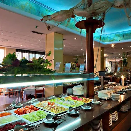 Tropic فندق