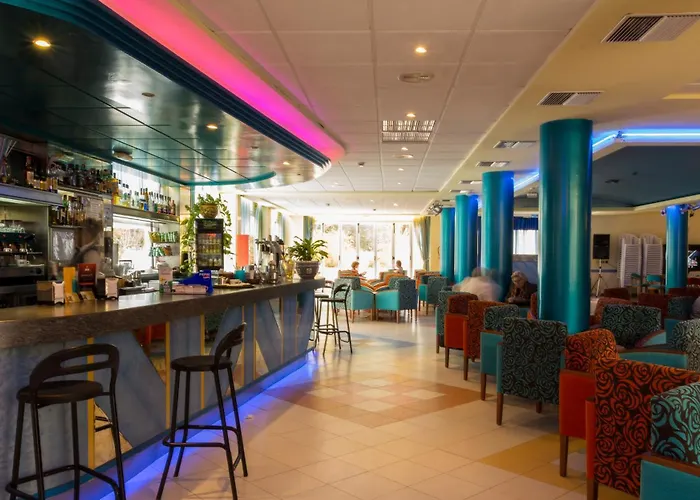 Tropic 3*