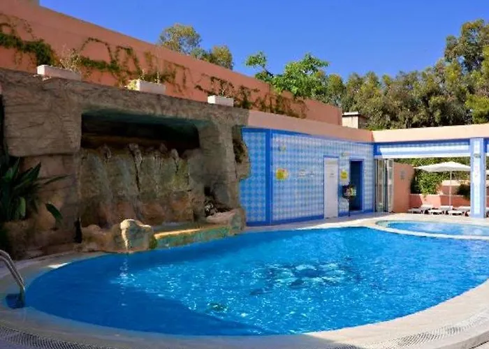 Tropic 3* קאלה דה פינסטראט